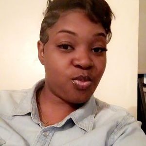 Meet your Posher, Myra